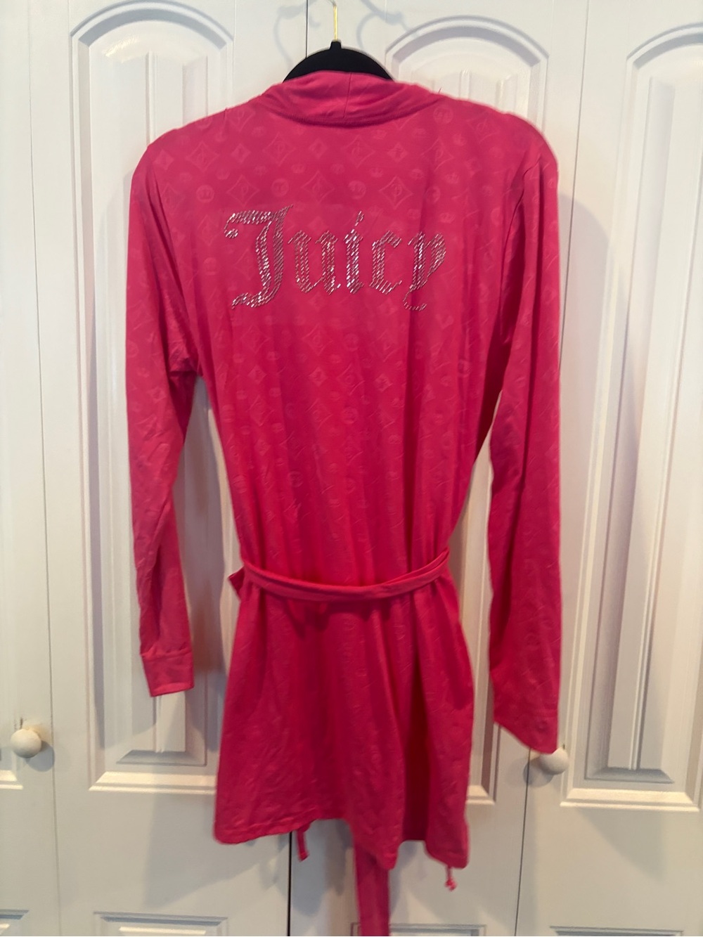 Juicy couture pink robe size large